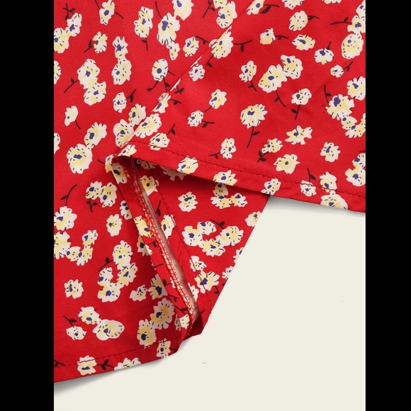 Red dress with white flowers - Picture 5 of 9